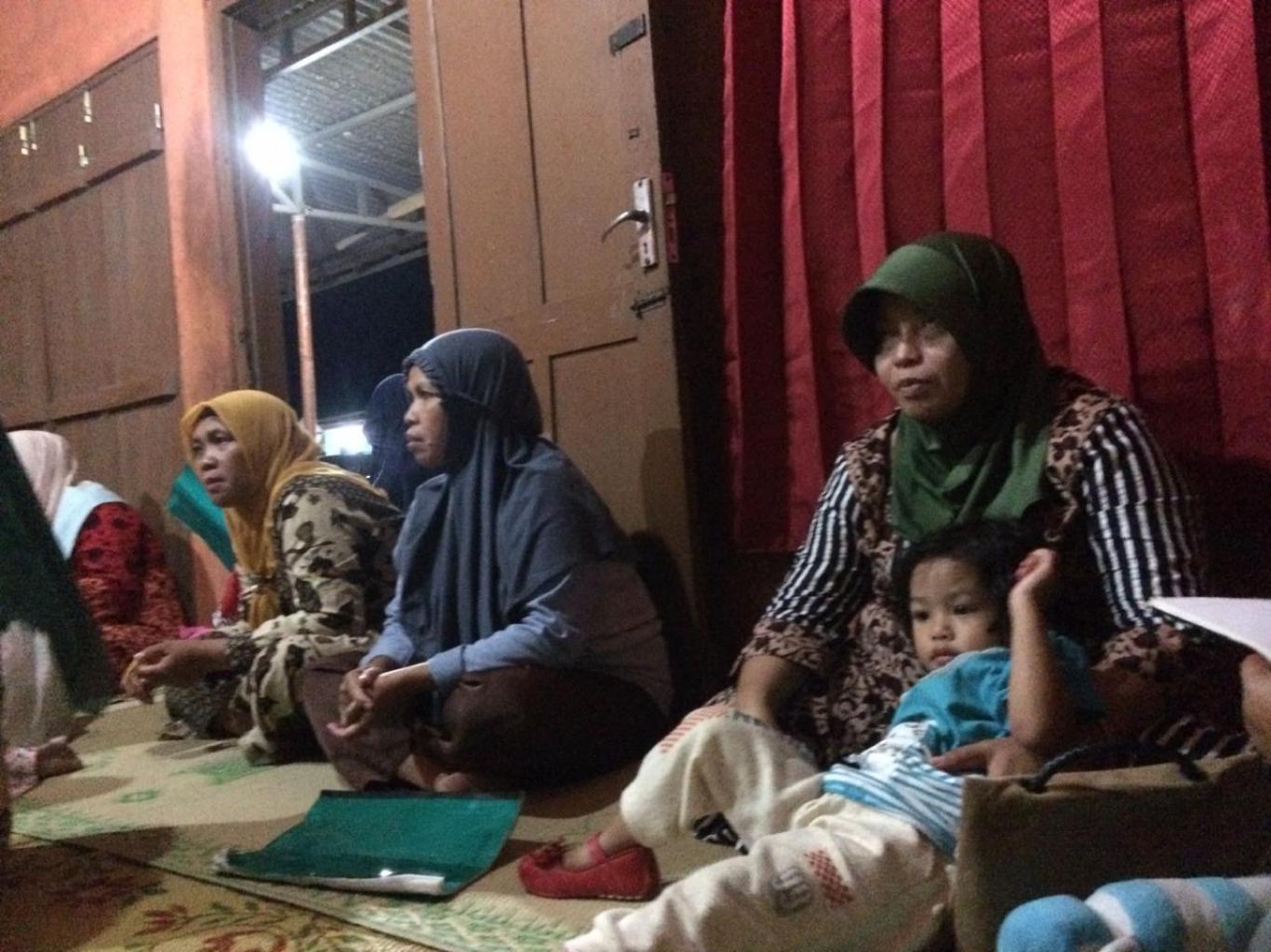 Kumpulan Rutin Ibu-Ibu RT Dusun Kerto Lor