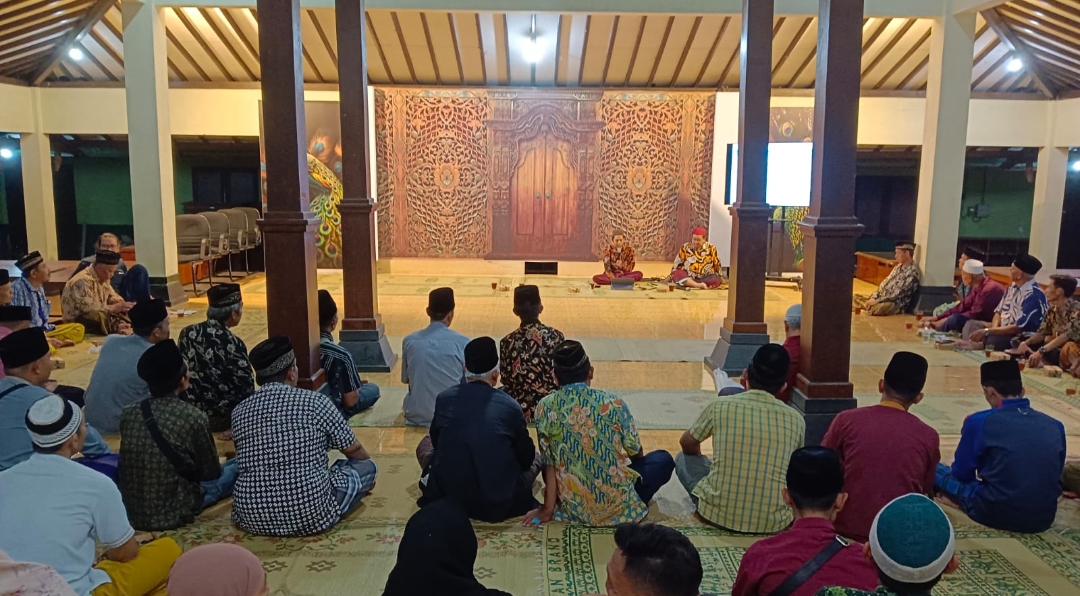 Lurah Pleret Cairkan Honor Pendataan bagi Ketua RT Menjelang Idul Fitri
